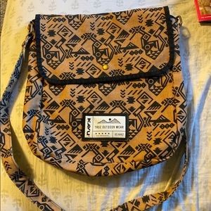 Large Kavu Purse Tan/Black Tribal Print